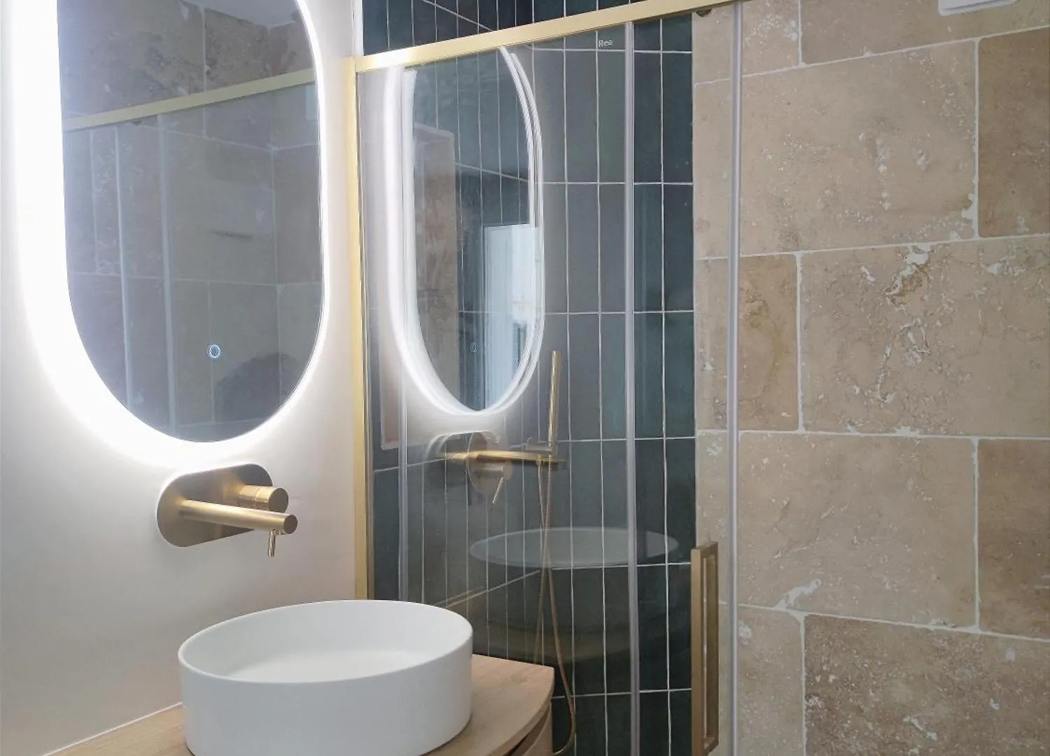 Superbe 3 Chambres Au Centre D'Antibes Ac, Parking, Wifi